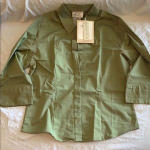 Kathi Lee Shirt Green. Small. NWT
